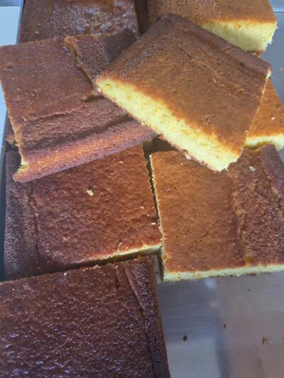 Queque seco en porciones