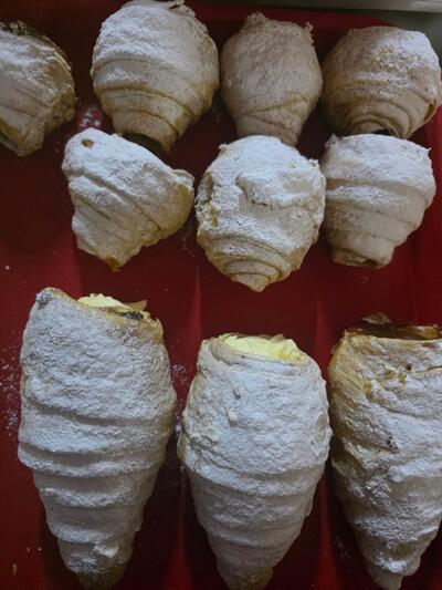 Cachitos rellenos de crema